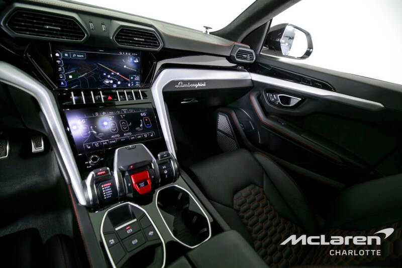 2022 Lamborghini Urus