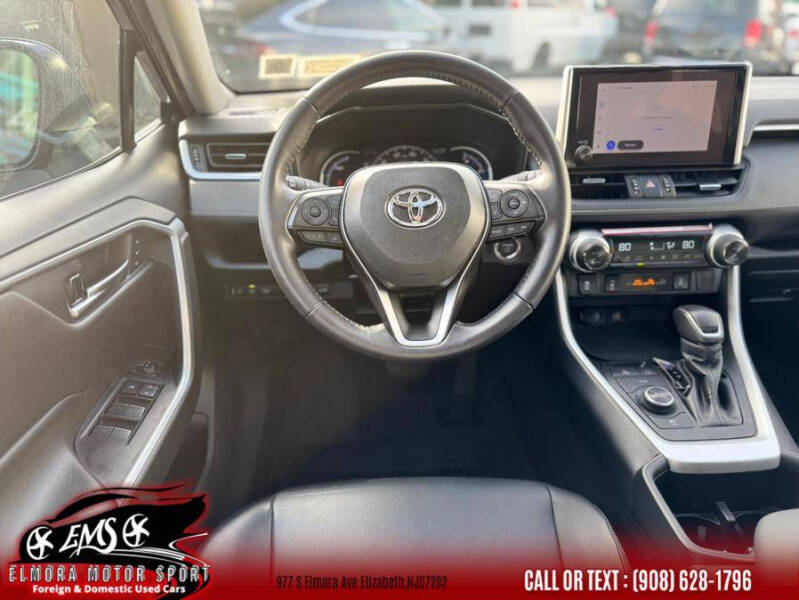 2024 Toyota RAV4 Hybrid XLE Premium