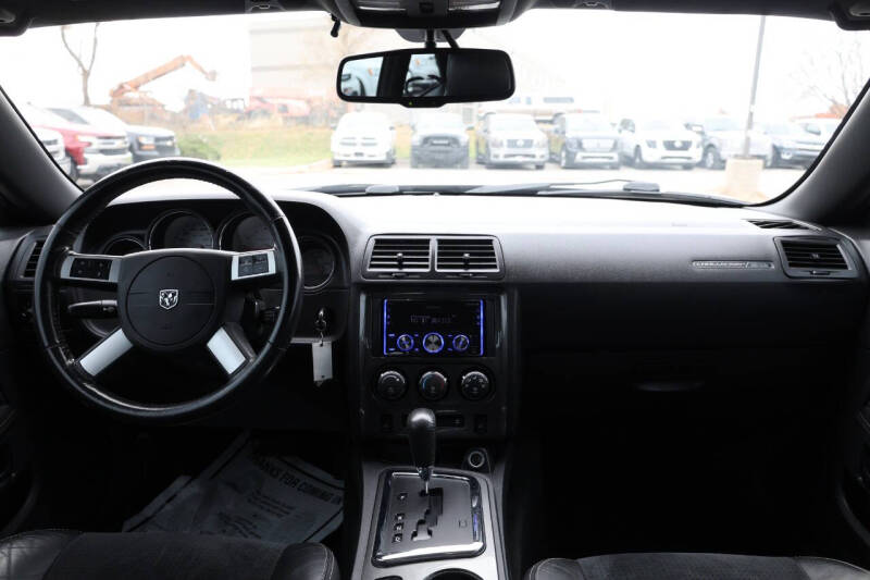 2008 Dodge Challenger SRT8