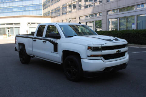 2018 Chevrolet Silverado 1500 Custom