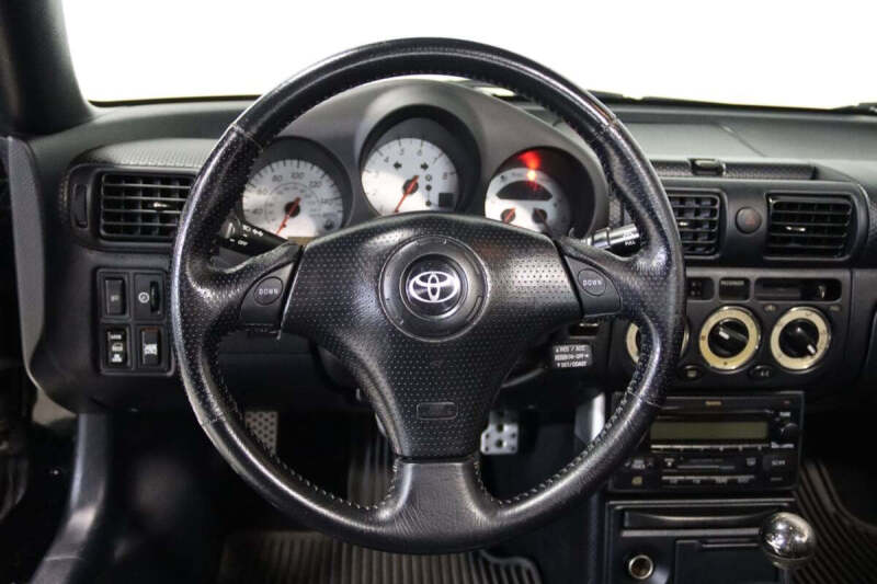 2004 Toyota MR2 Spyder