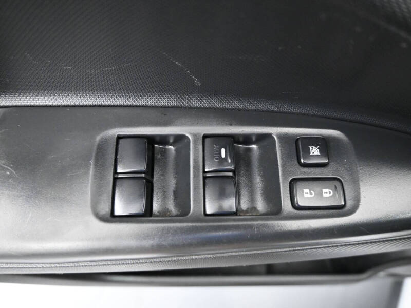 2023 Mitsubishi Mirage ES