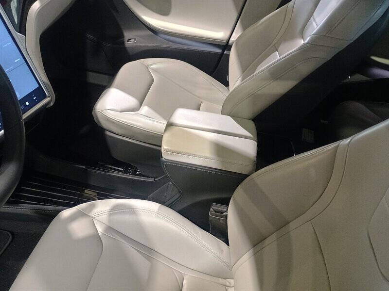 2016 Tesla Model S 70