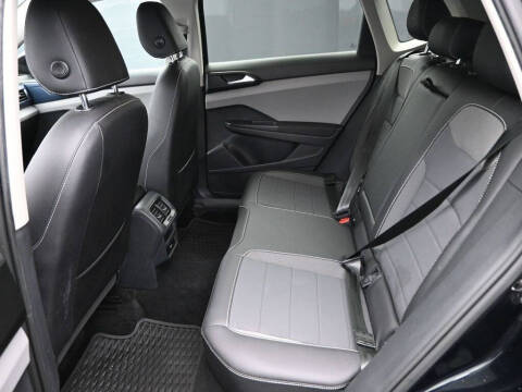 2022 Volkswagen Taos SE 4Motion