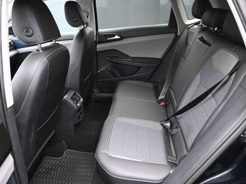 2022 Volkswagen Taos SE 4Motion