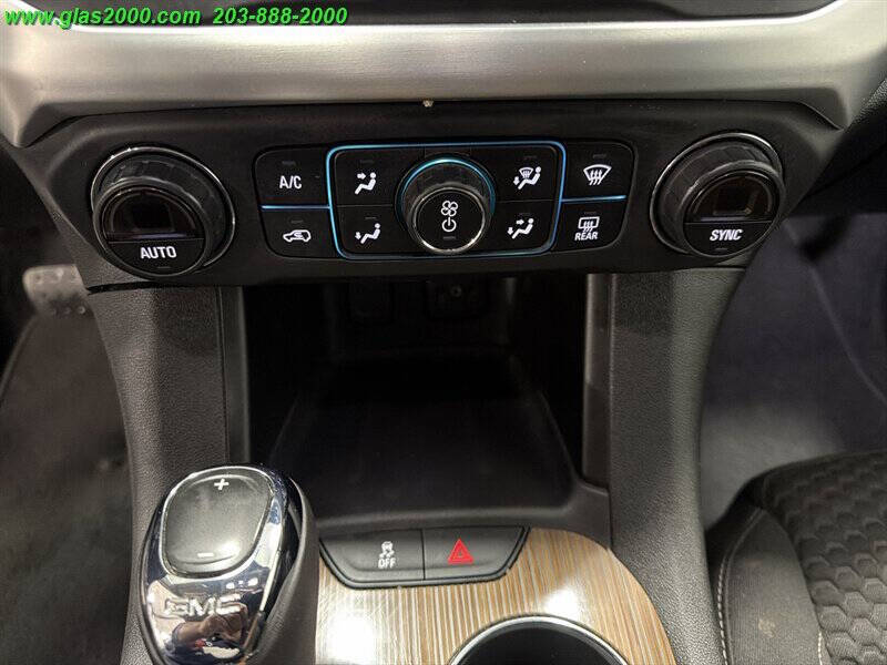 2019 GMC Acadia SLE-1