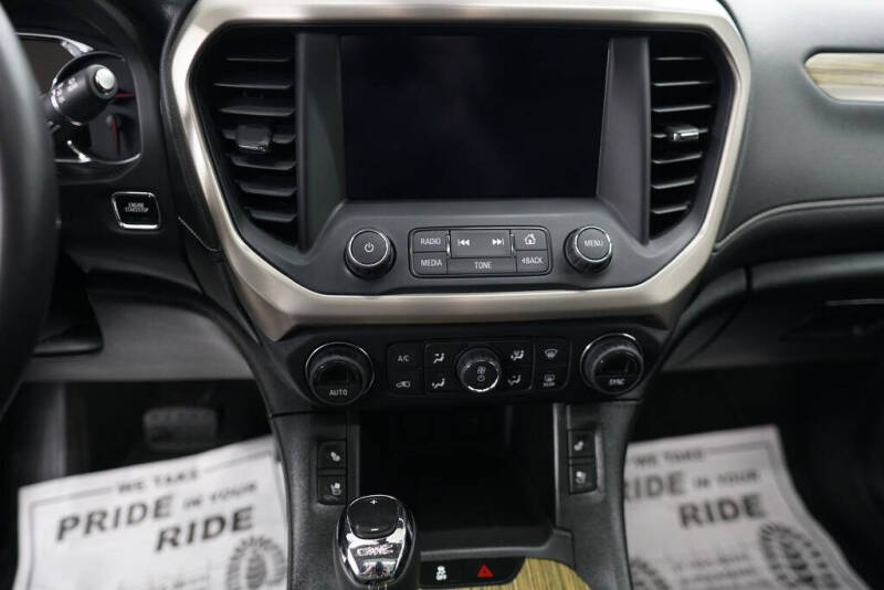2017 GMC Acadia Denali