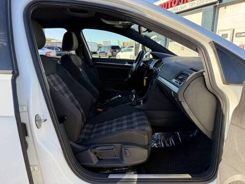 2019 Volkswagen Golf GTI