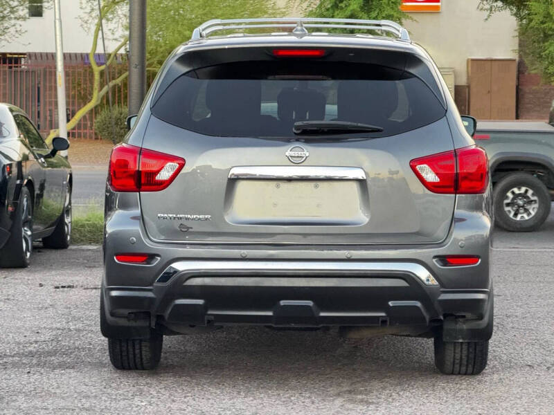 2020 Nissan Pathfinder S