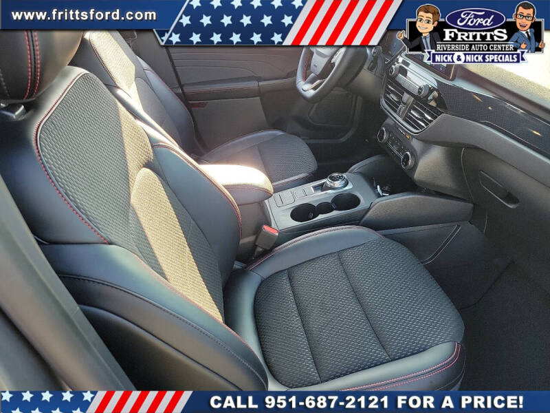 2025 Ford Escape Hybrid ST-Line