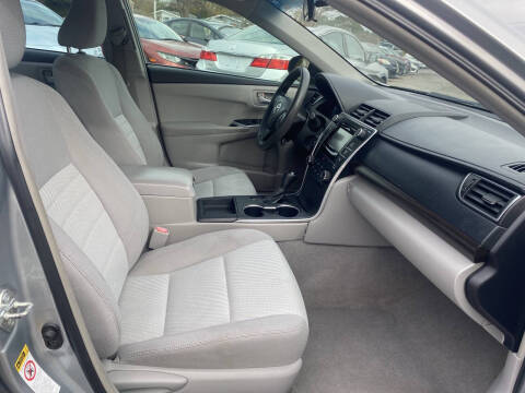 2015 Toyota Camry LE