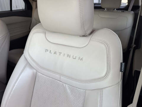 2023 Ford Explorer Platinum