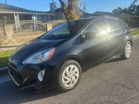 2016 Toyota Prius c One