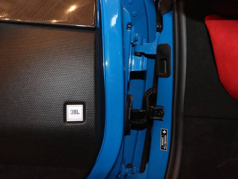 2024 Ferrari 296 GTS