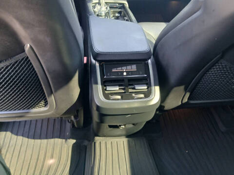 2018 Volvo XC90 T6 Momentum