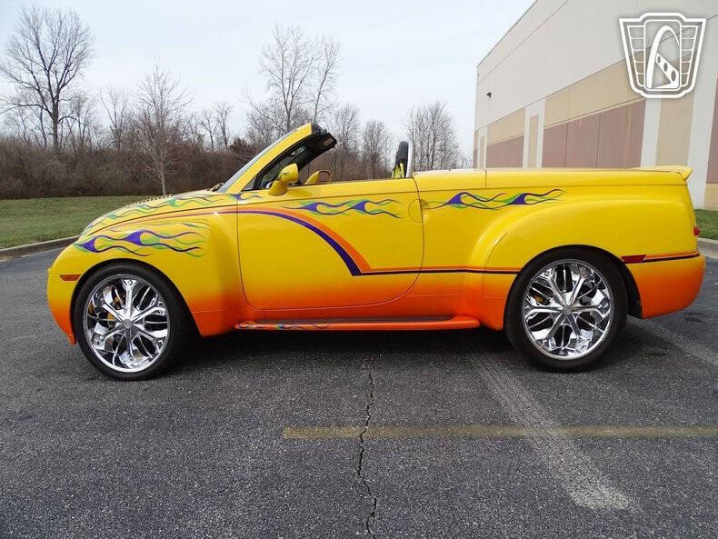 2004 Chevrolet SSR LS