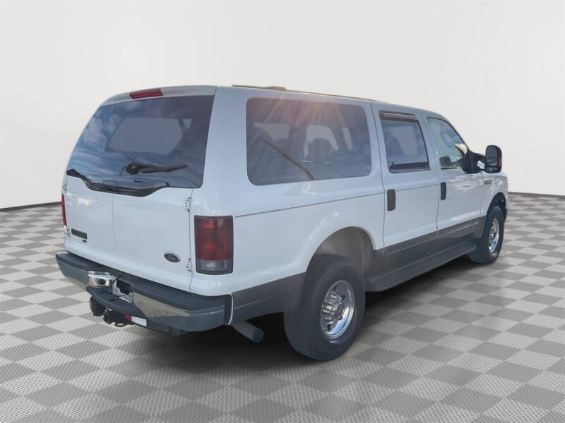 2005 Ford Excursion XLT