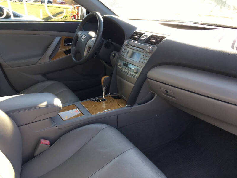 2007 Toyota Camry XLE photo 8