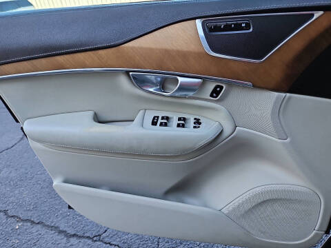 2017 Volvo XC90 T6 Inscription