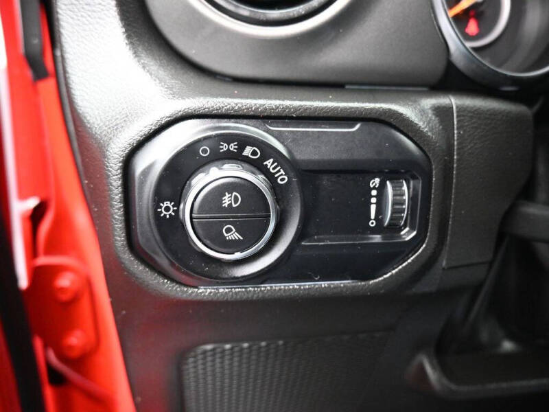 2023 Jeep Gladiator Sport