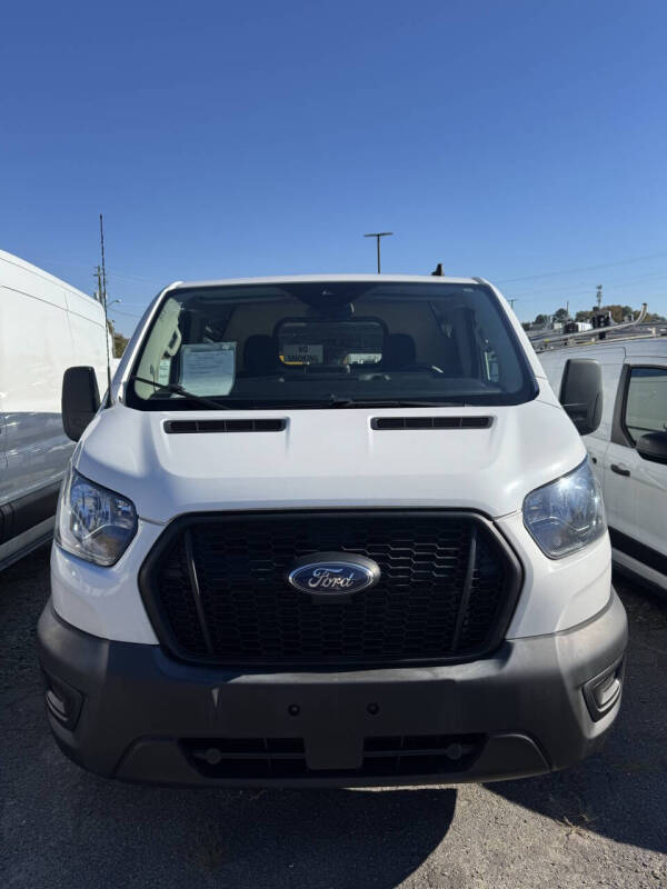 2021 Ford Transit Van Base's photo