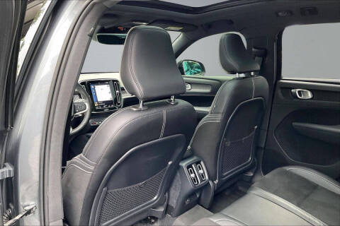 2019 Volvo XC40 T5 R-Design