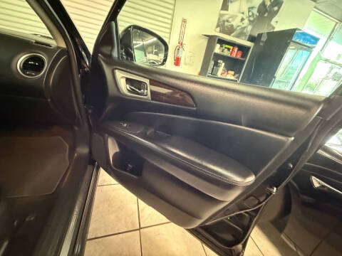 2014 Nissan Pathfinder Platinum