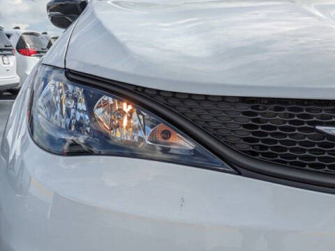 2026 Chrysler Voyager LX