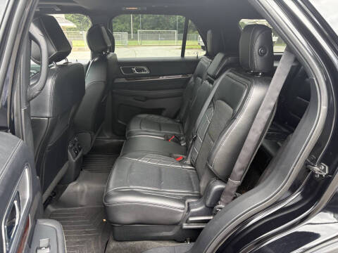 2017 Ford Explorer Platinum