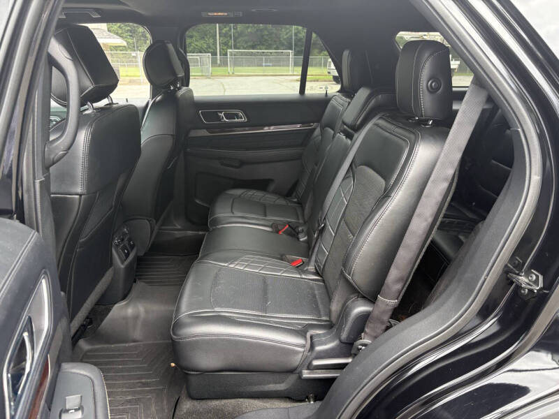 2017 Ford Explorer Platinum