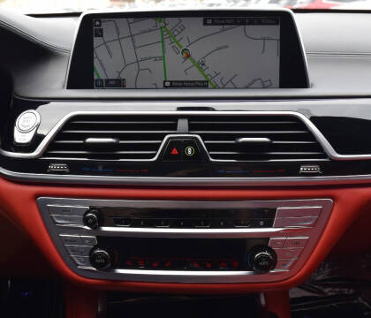 2022 BMW 7 Series M760i xDrive