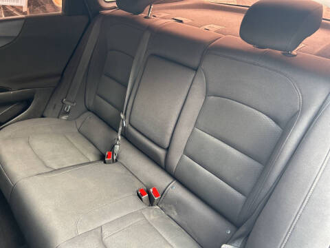 2017 Chevrolet Malibu LT