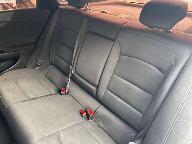 2017 Chevrolet Malibu LT