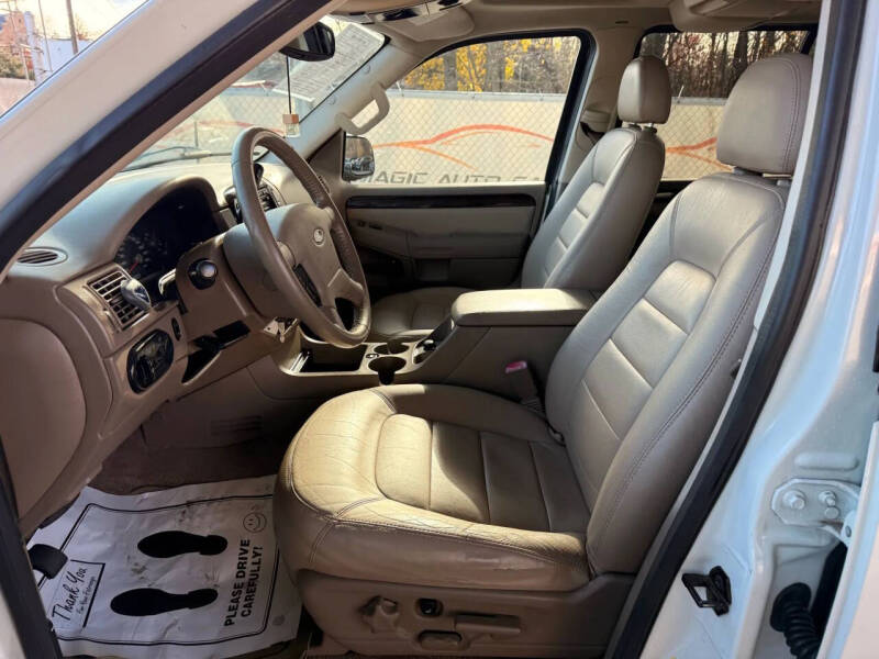 2004 Ford Explorer Limited