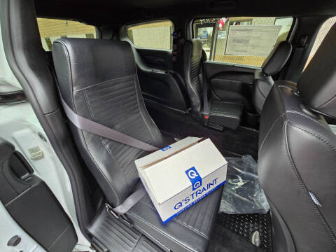 2025 Chrysler Voyager LX