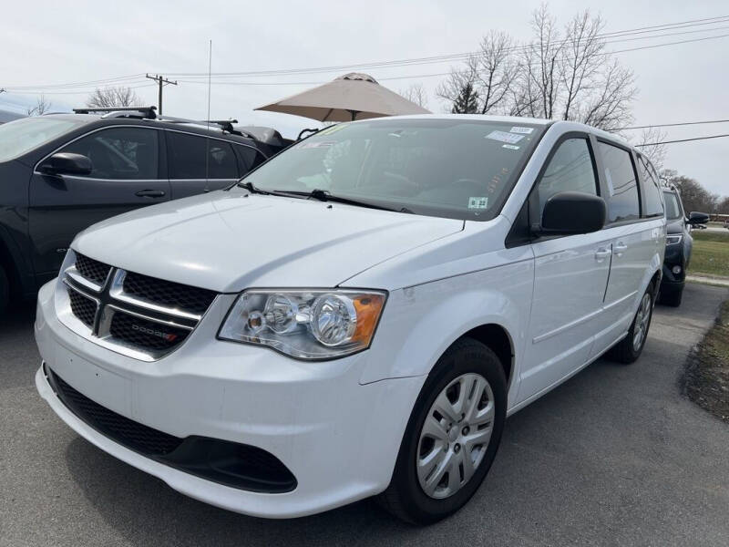 2017 Dodge Grand Caravan for sale at Coast to Coast Imports in Fishers IN