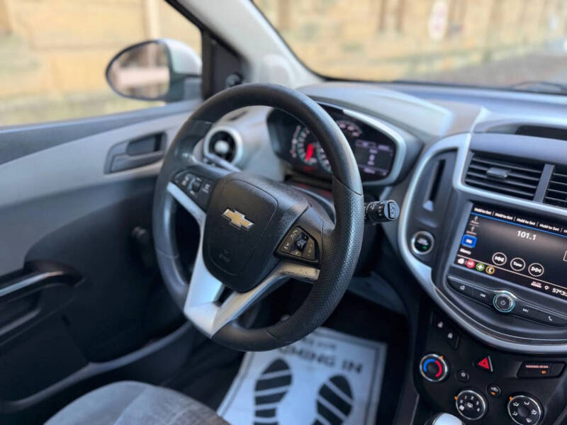 2020 Chevrolet Sonic LT