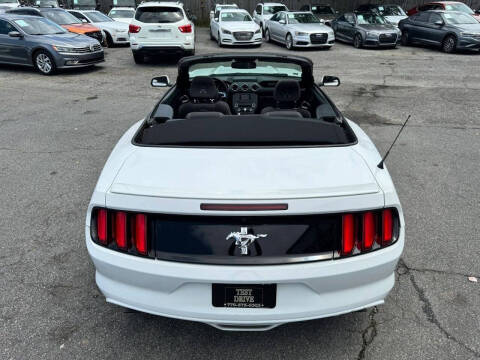 2015 Ford Mustang V6