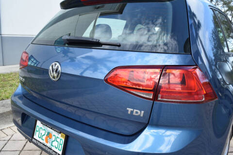 2015 Volkswagen Golf TDI SE