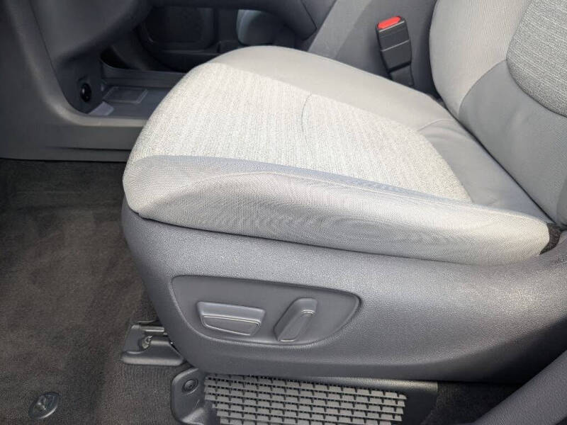 2021 Toyota Sienna LE 8-Passenger