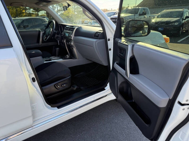 2013 Toyota 4Runner SR5