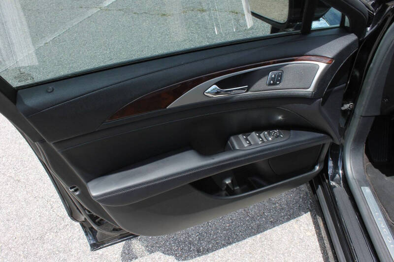 2017 Lincoln MKZ Select