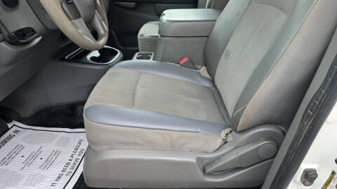 2015 Nissan NV 3500 HD SL