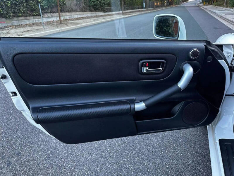 2005 Toyota MR2 Spyder