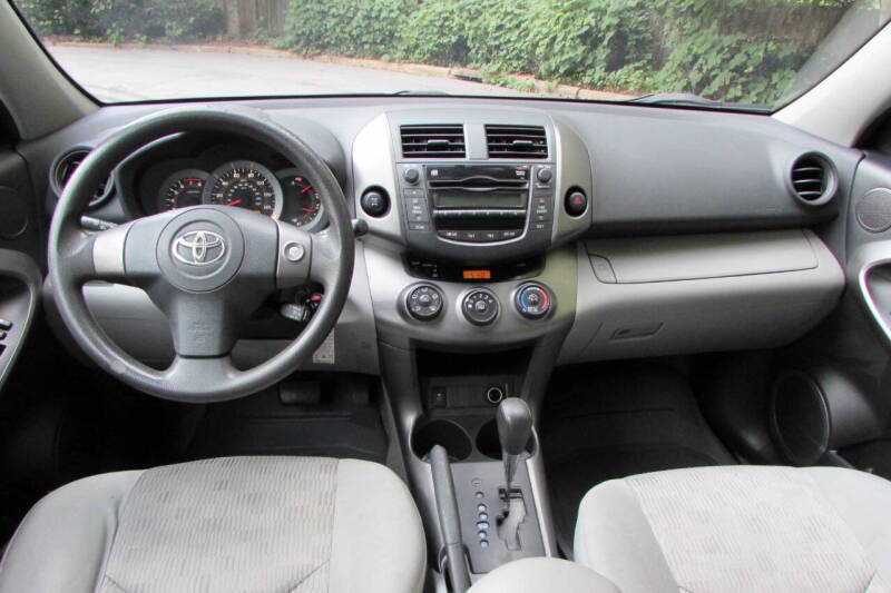 2010 Toyota RAV4 Base photo 8