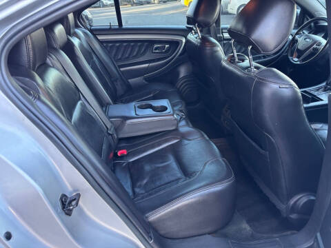 2013 Ford Taurus SEL