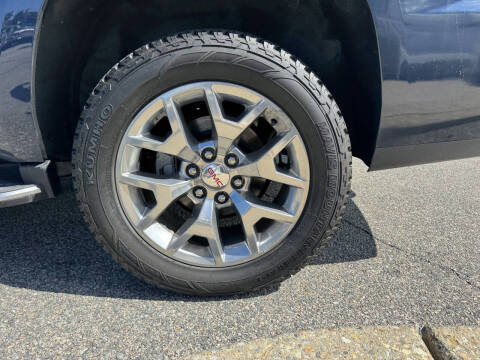 2018 GMC Yukon SLT Standard Edition