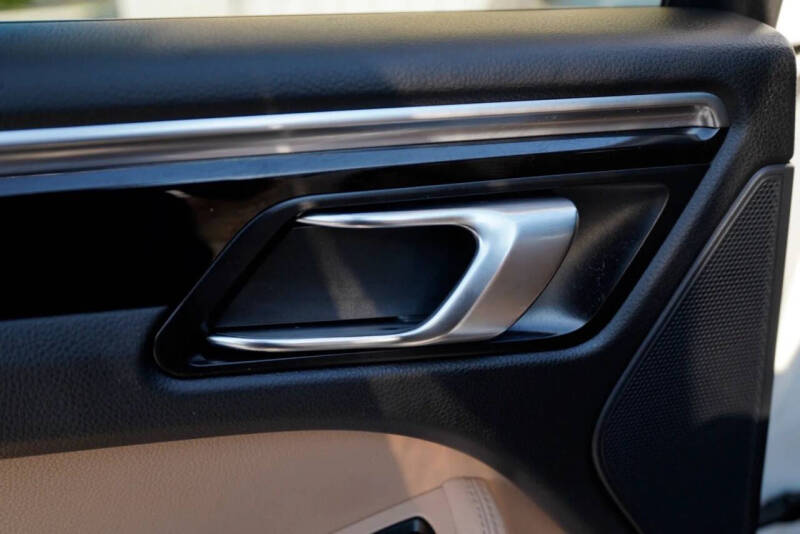 2020 Porsche Macan