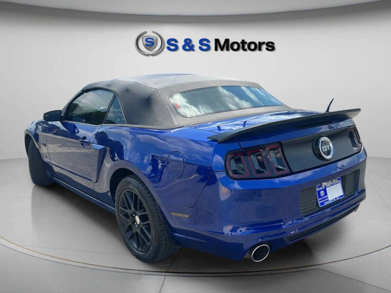 2013 Ford Mustang