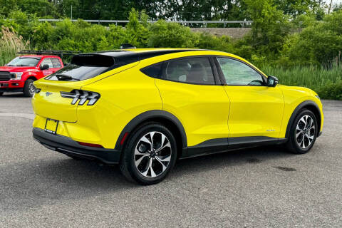 2025 Ford Mustang Mach-E Select
